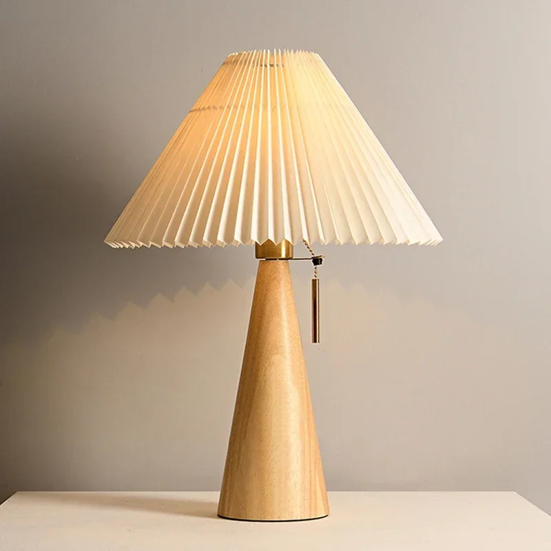 Retro Pleated Table Lamp Nordi - Solar Lamp 评论和价格
